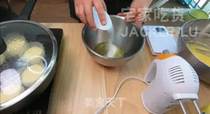 Make Japanese caramel pudding step 16