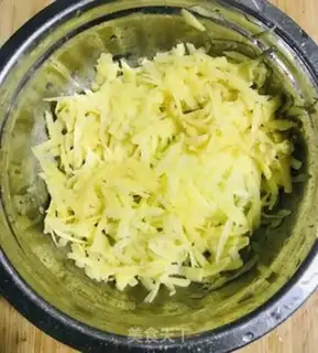 Make Potato fried eggs step 2