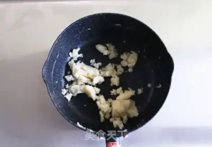 Make My childhood favorite caterpillar bread step 16