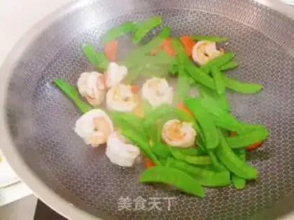 Make Shrimp Dutch beans step 8