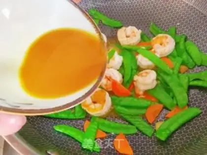 Make Shrimp Dutch beans step 9