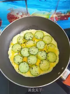 Make Cucumber egg rolls step 4