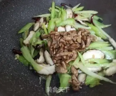 Make Celery mushrooms and fried meat step 6