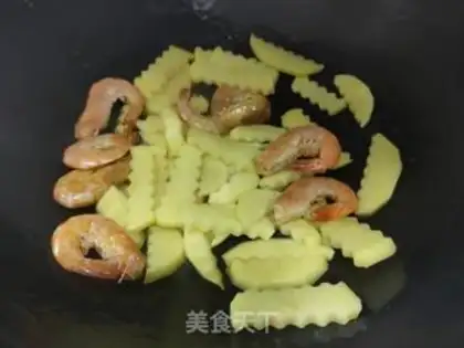 Make Crayfish fries step 8