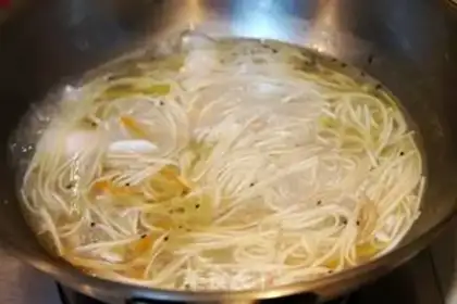 Make Quick-hand breakfast with hot soup step 5