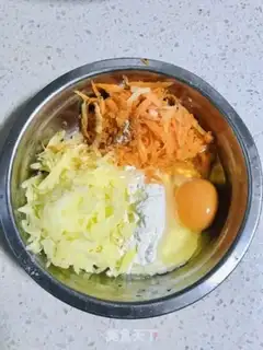 Make Twin omelet step 1