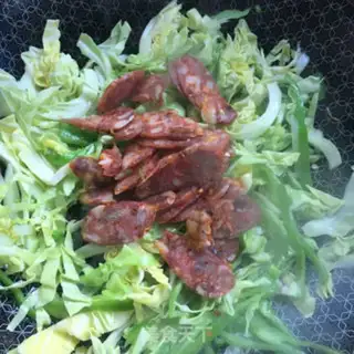 Make Scrambled pepper and sausage step 4