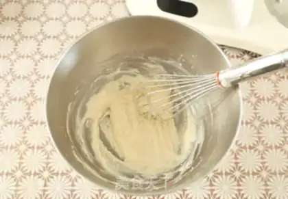 Make Red velvet strawberry cake step 1