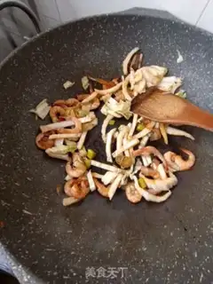 Make Shrimp sprouts step 5