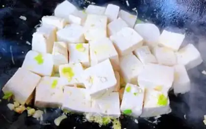 Make Shrimp sprouts and tofu step 4