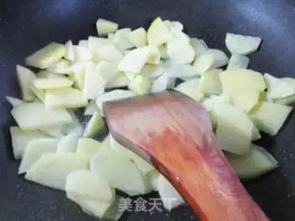 Make Pickles, potatoes, tofu soup step 2