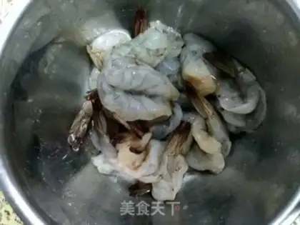 Make Sausage shrimp chops step 1