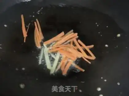 Make Scrambled bean sprouts step 4