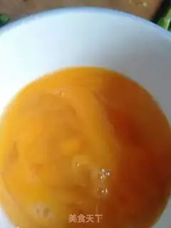 Make Eggs and crab sticks step 0
