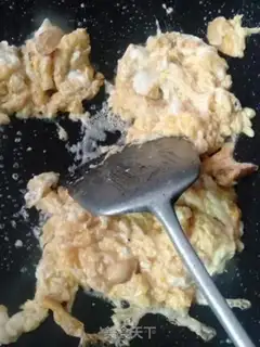 Make Eggs and crab sticks step 2