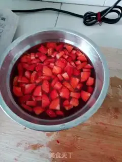 Make Strawberry shakes step 2