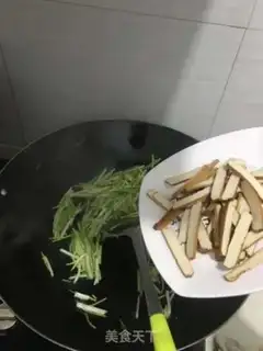 Make Garlic rice step 1