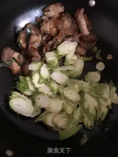 Make Five bouquets step 2