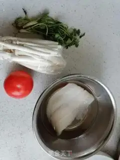 Make Tomato porridge step 0