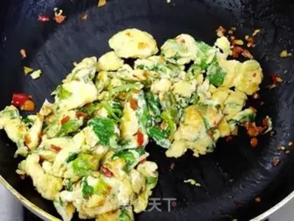 Make Screeches, fried eggs step 5