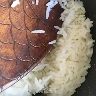 Make Onion sausage fried rice step 0