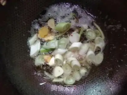 Make Dry-pot intestines shrimp step 6