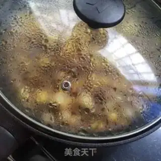 Make Black pepper beef, fried potatoes step 10