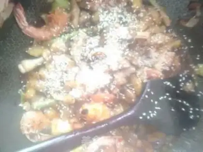 Make Dry-pot intestines shrimp step 8