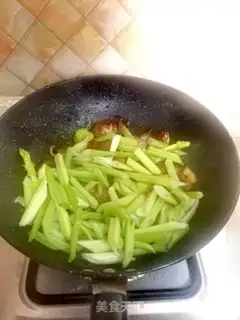 Make Come back to the celery step 11