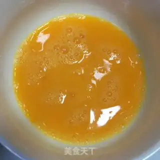 Make Garlic eggs and tofu step 1