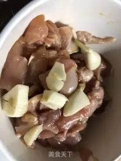 Make Chicken root powder step 1