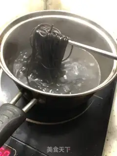 Make Chicken root powder step 2