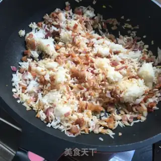 Make Onion sausage fried rice step 8