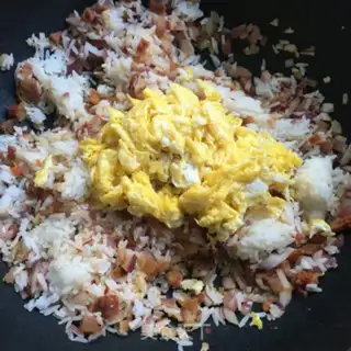 Make Onion sausage fried rice step 9