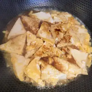 Make Garlic eggs and tofu step 4