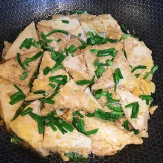 Make Garlic eggs and tofu step 7