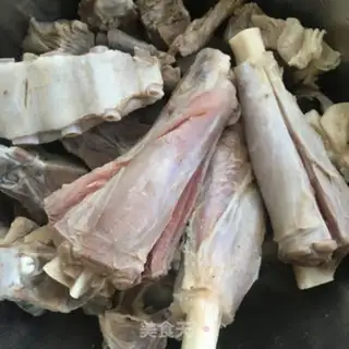 Make Squeeze hands for lamb step 4