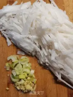 Make radish meatball potato powder step 0