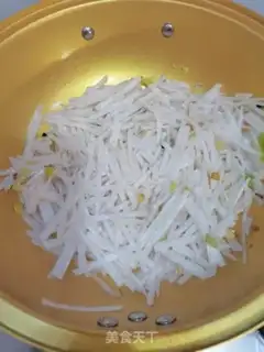 Make radish meatball potato powder step 3