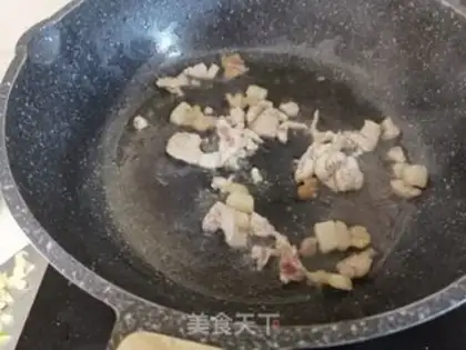 Make Onion fried potato chips step 3