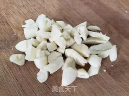 Make Garlic green step 1