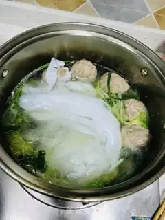 Make Beefball soup step 4