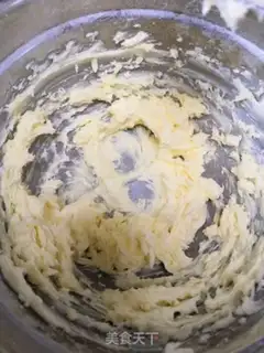 Make A pound cake of clot nuts step 4