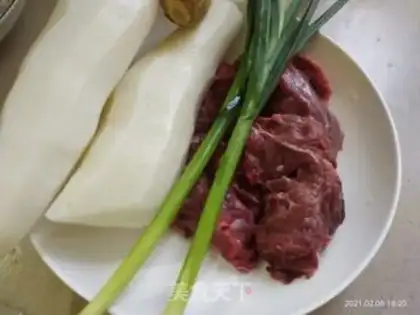 Make Beef with radish step 0