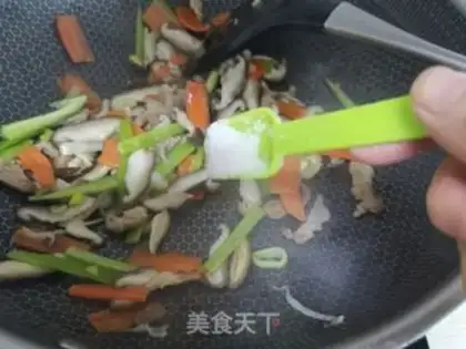 Make Fries of mushrooms step 7