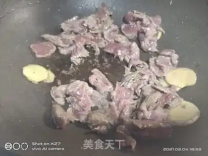 Make Beef fried beans step 1