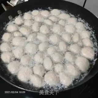 Make Homemade pork balls step 4
