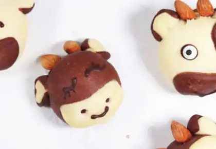 Make Q CUTE LITTLE COW BREAD step 13