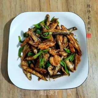 Make Spicy little fish step 4
