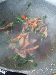 Make Spinach fried liver step 8